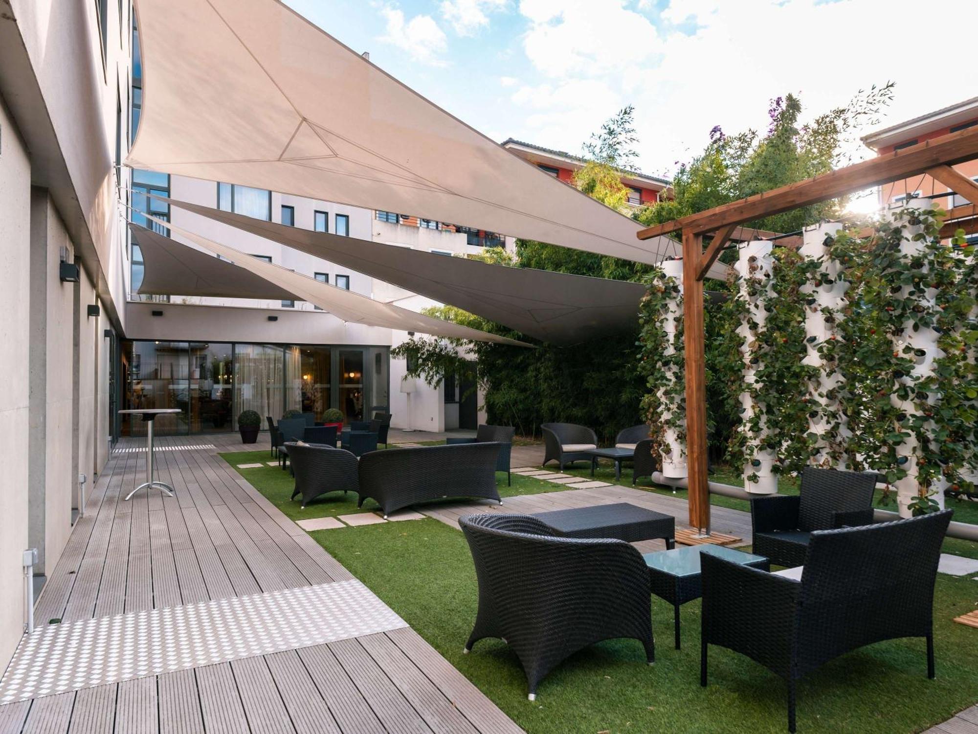 Mercure Villefranche-Sur-Saone Exterior photo